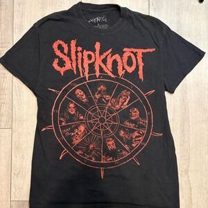 Black and red Slipknot band tee MEN SIZE M‎
